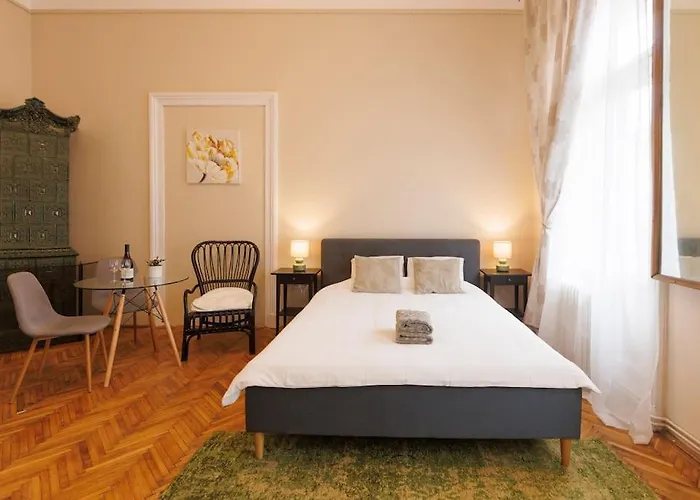 Bright In Old Town *