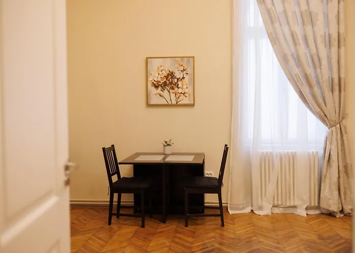 Bright In Old Town *