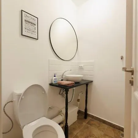 Apartment Bright In Old Town Timişoara