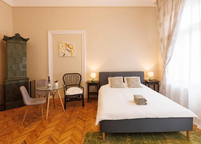 Apartment Bright In Old Town